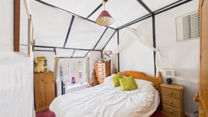 Photo 11- click for photo gallery